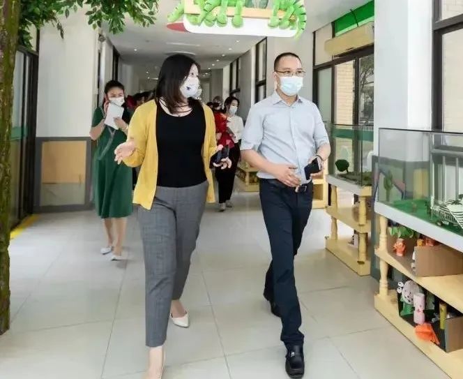 https://lysyjk.wxlxjy.com/contents/sitefiles2059/10296567/images/37477661.jpeg