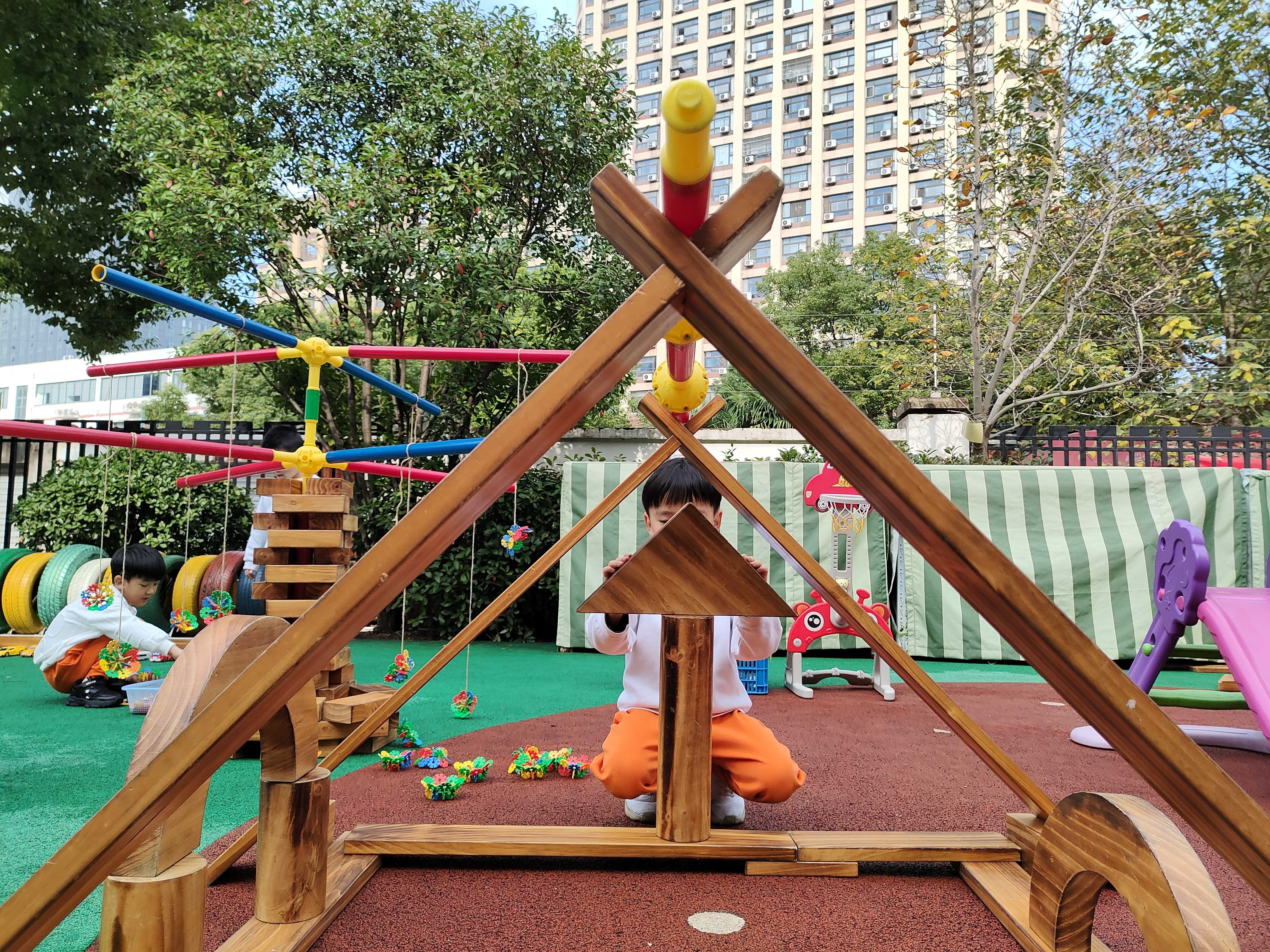 https://lysyjk.wxlxjy.com/contents/sitefiles2059/10296567/images/42679640.jpg
