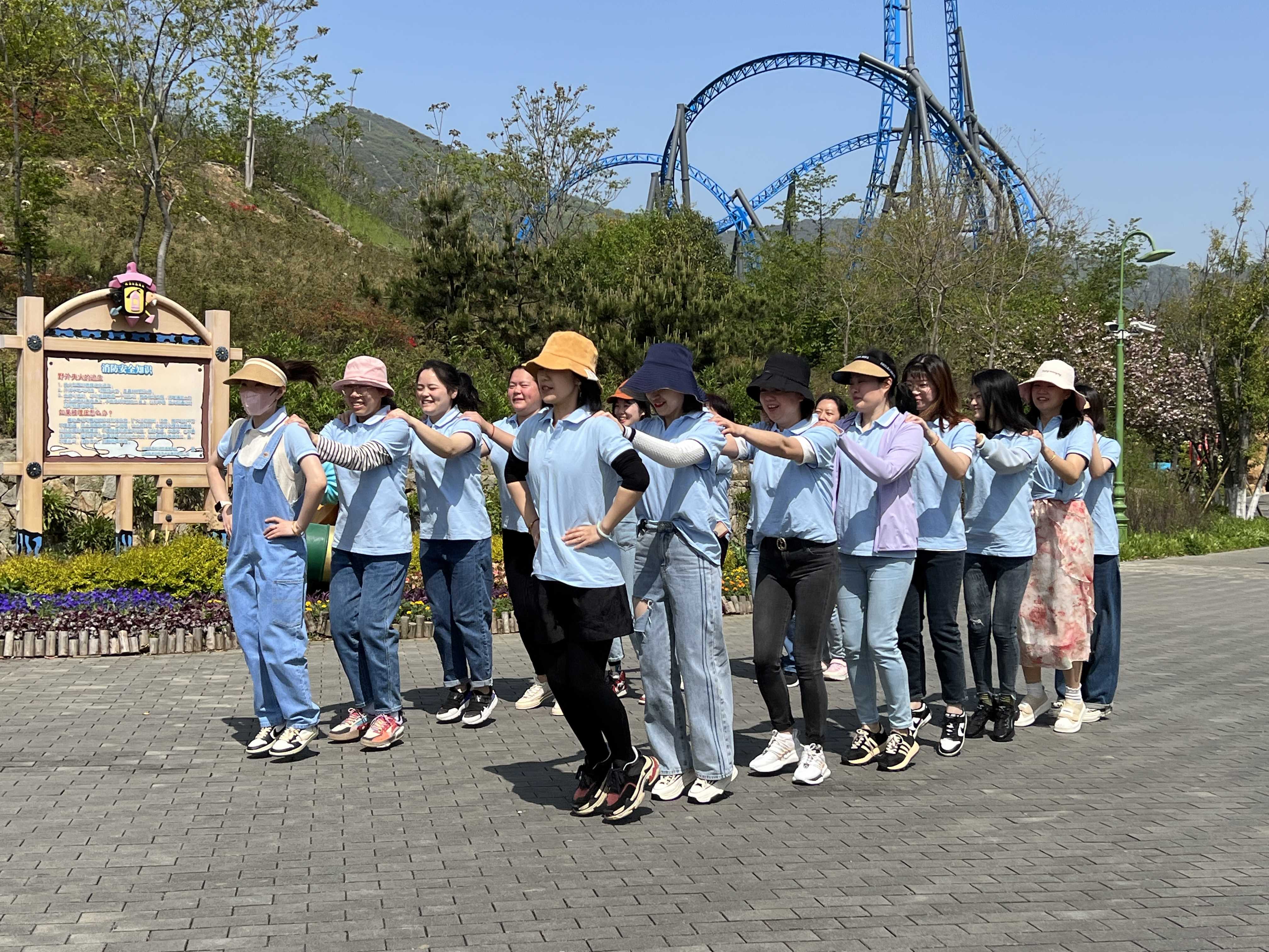 https://lysyjk.wxlxjy.com/contents/sitefiles2059/10296567/images/42679865.jpg