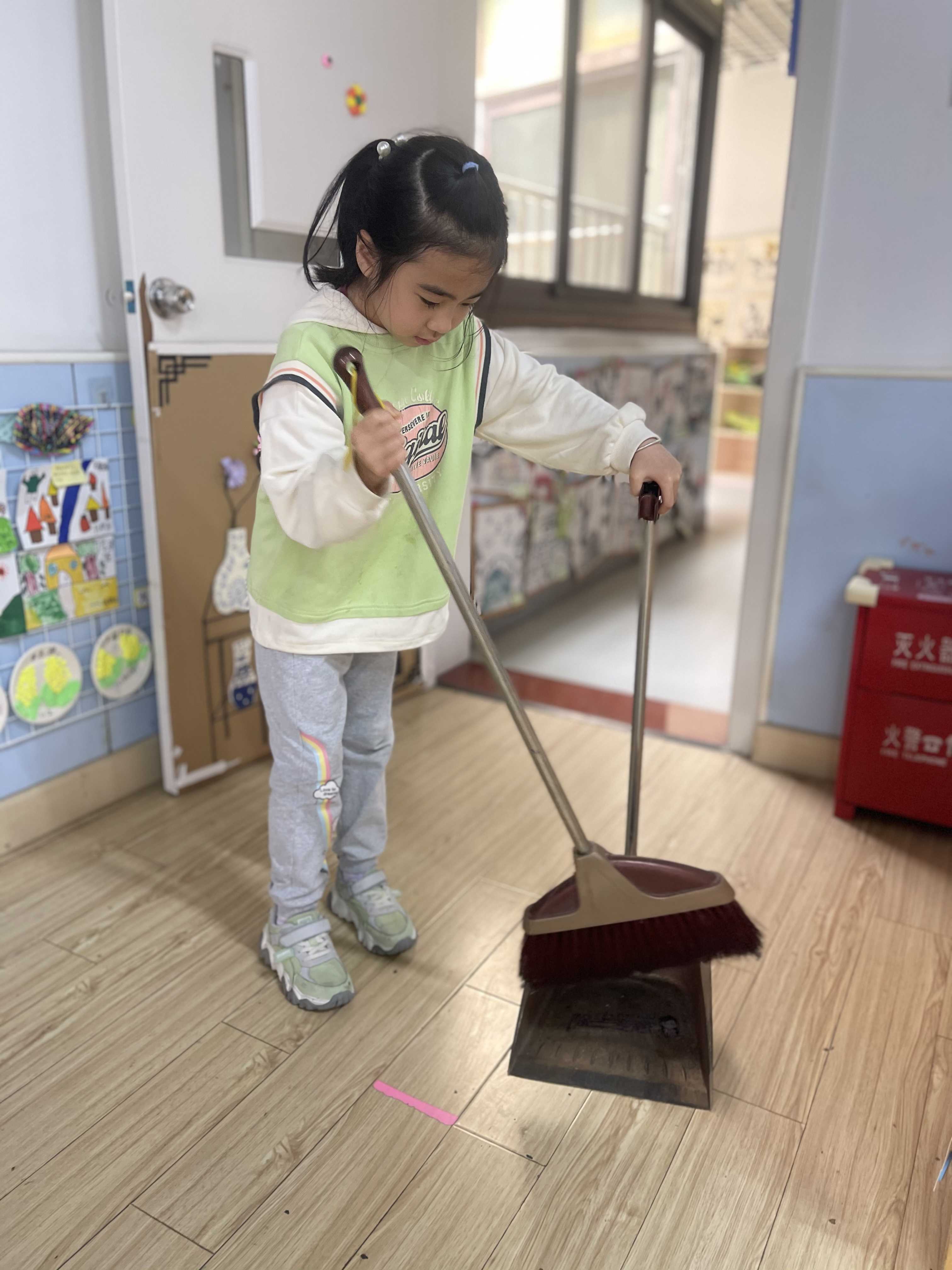 https://lysyjk.wxlxjy.com/contents/sitefiles2059/10296567/images/42883599.jpg