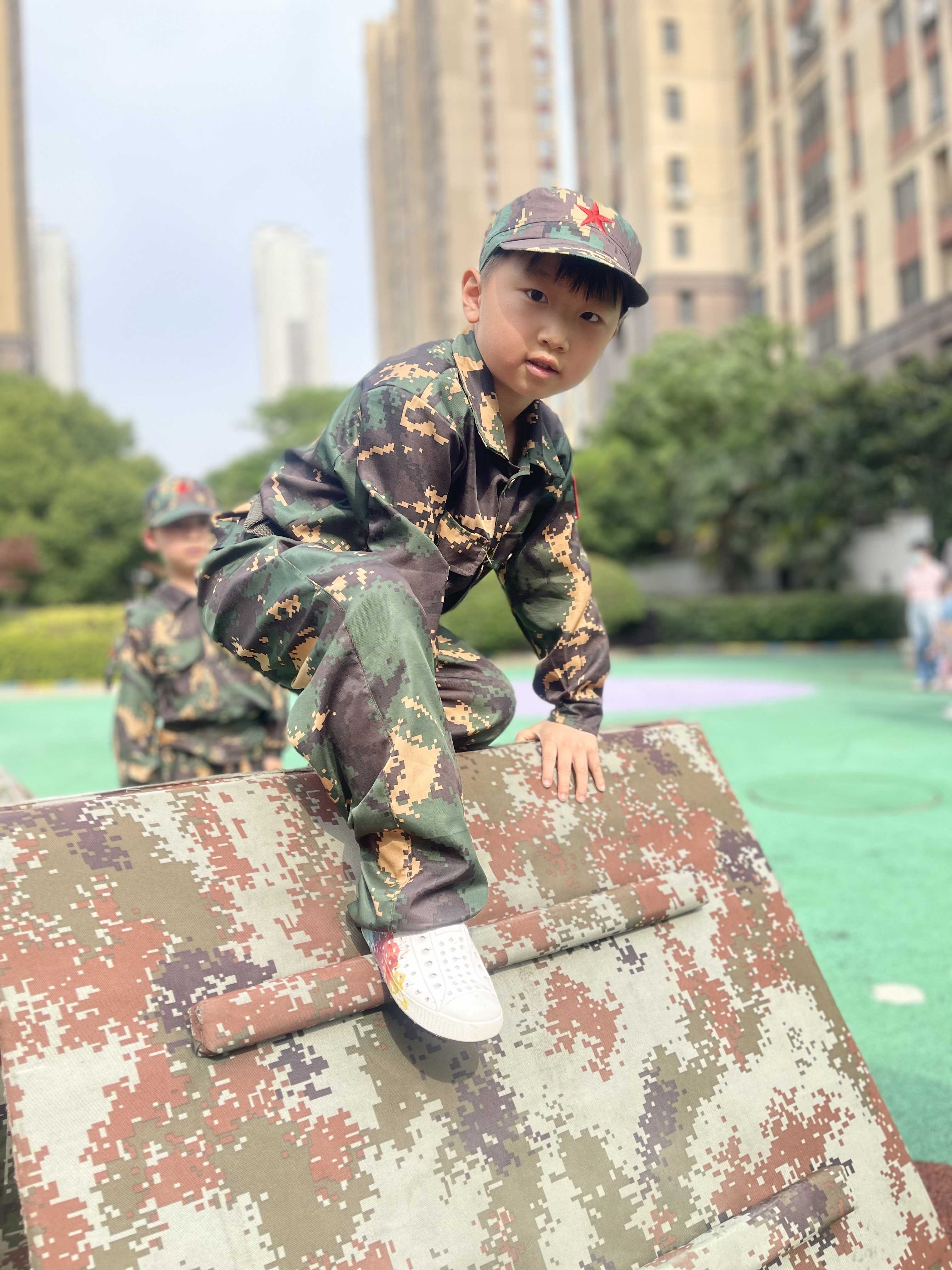 https://lysyjk.wxlxjy.com/contents/sitefiles2059/10296567/images/43649457.jpg