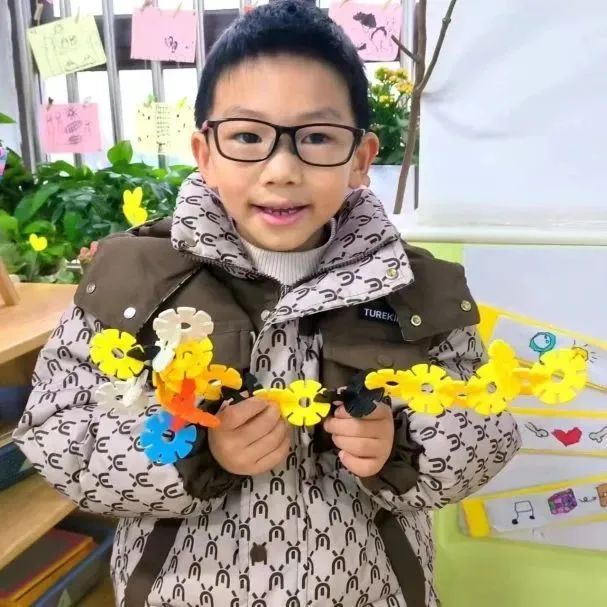https://lysyjk.wxlxjy.com/contents/sitefiles2065/10328629/images/49052084.jpg